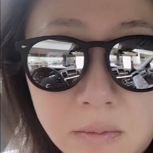 Meet your Posher, Joyce